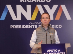 Candidato de la coalici&oacute;n Por M&eacute;xico al Frente.