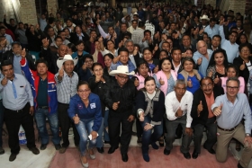 Inst&oacute; a los panistas de la regi&oacute;n a no bajar la guardia 