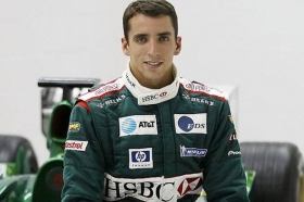 En su carrera Wilson, logr&oacute; siete triunfos en carreras de autos CART e IndyCar.