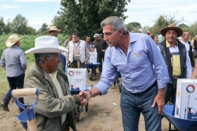  Inaugur&oacute; la rehabilitaci&oacute;n con concreto hidr&aacute;ulico de la calle Reforma en Domingo Arenas