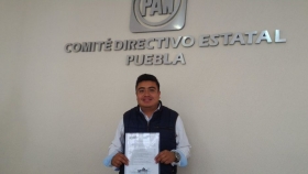 Se desempe&ntilde;&oacute; como reportero de Tv Azteca Puebla e Imagen Televisi&oacute;n Puebla
