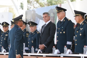 Entregaron 115 certificados al mismo n&uacute;mero de oficiales