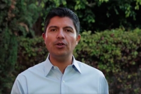 "Urge un trabajo honesto por una Puebla"