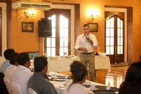 Refrend&oacute; que trabajar&aacute; en coordinaci&oacute;n con las autoridades municipales y auxiliares del estado