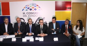  El Congreso predica con el ejemplo e impulsar&aacute; transparencia proactiva: Aguilar Chedraui.