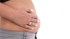 Tras el parto, los m&uacute;sculos abdominales se quedan estirados, debilitados y separados.