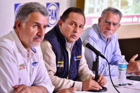 Hace un llamado a poner alto a pol&iacute;ticos que buscan su propio beneficio 
