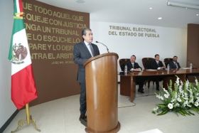 Di&oacute;doro Carrasco fue invitado por el Tribunal Electoral poblano 