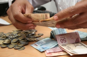Bajos sueldos en M&eacute;xico son la 'condena de muerte' para el TLCAN.