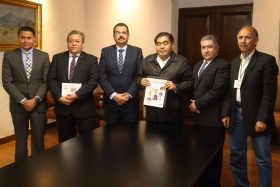 Agradeci&oacute; a las autoridades electorales nacionales haber atra&iacute;do la elecci&oacute;n de Puebla a la que calific&oacute; como hist&oacute;rica.