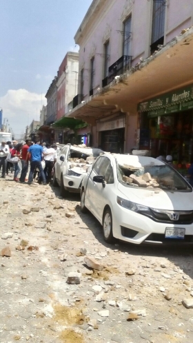 Colapsan edificios en la Ciudad de M&eacute;xico 