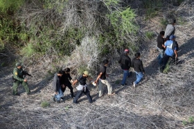 Fueron trasladados a la Estaci&oacute;n Migratoria de la ciudad de Puebla, donde se les brind&oacute; apoyo