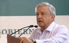 Dijo que cumplir&aacute; su palabra en beneficio del pueblo mexicano    
