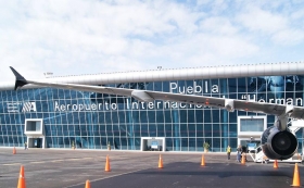 El servicio se dar&aacute; por medio de unidades Embraer de 50 plazas