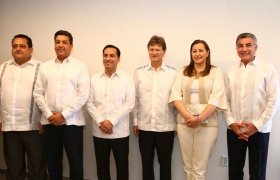 El gobernador Tony Gali asisti&oacute; como invitado 
