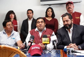 Su afiliaci&oacute;n a Morena no pretende perfilar alguna aspiraci&oacute;n pol&iacute;tica personal, dice